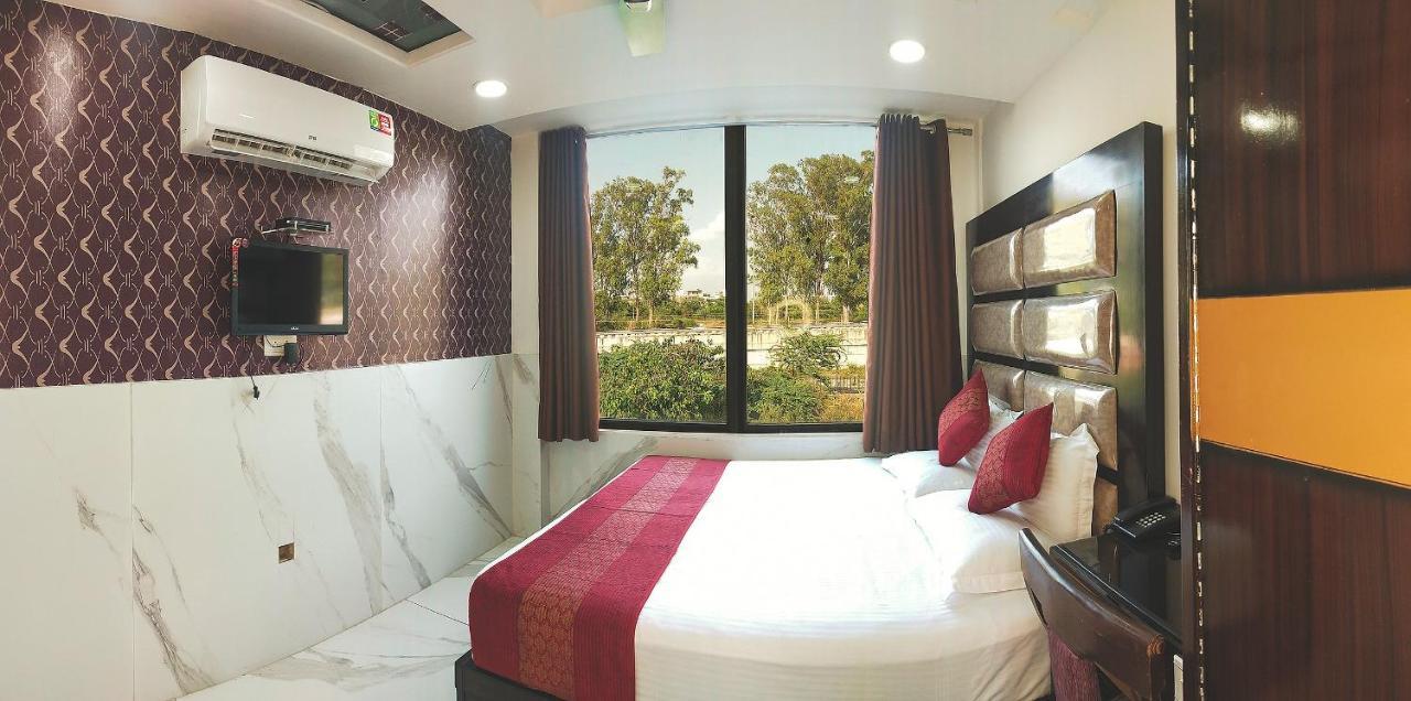 Hotel Sahil Palace Rupnagar  Buitenkant foto